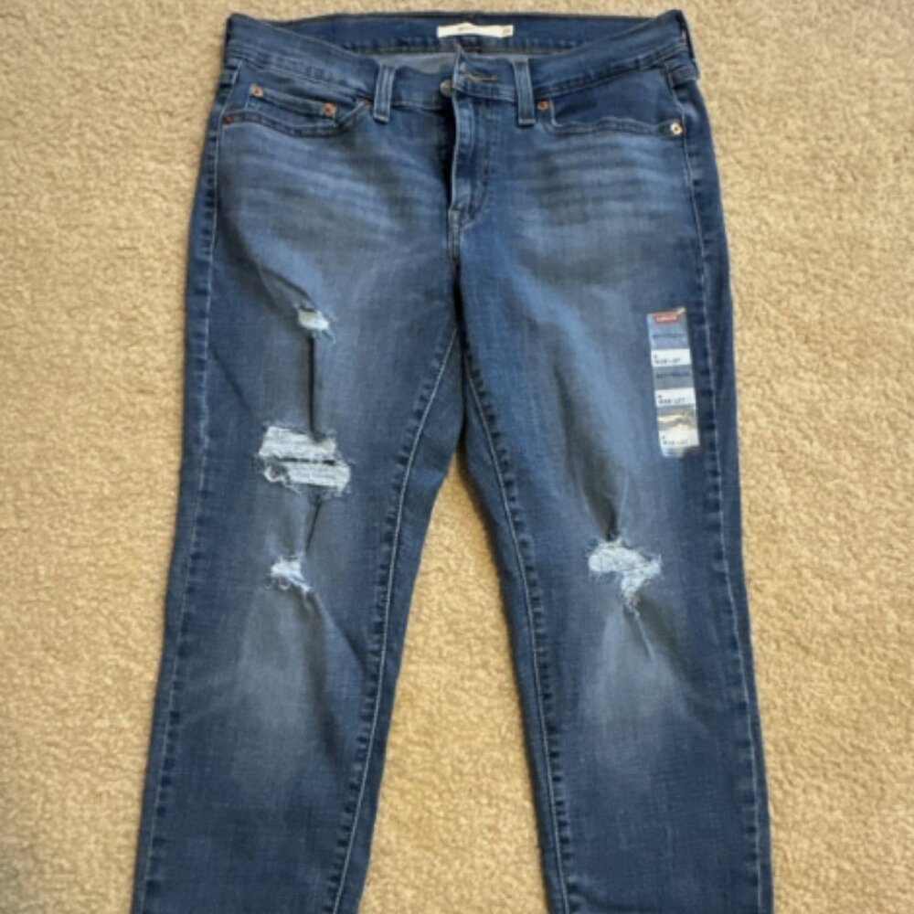 Women’s Levi Jeans “Boyfriend” 6, W28 L27